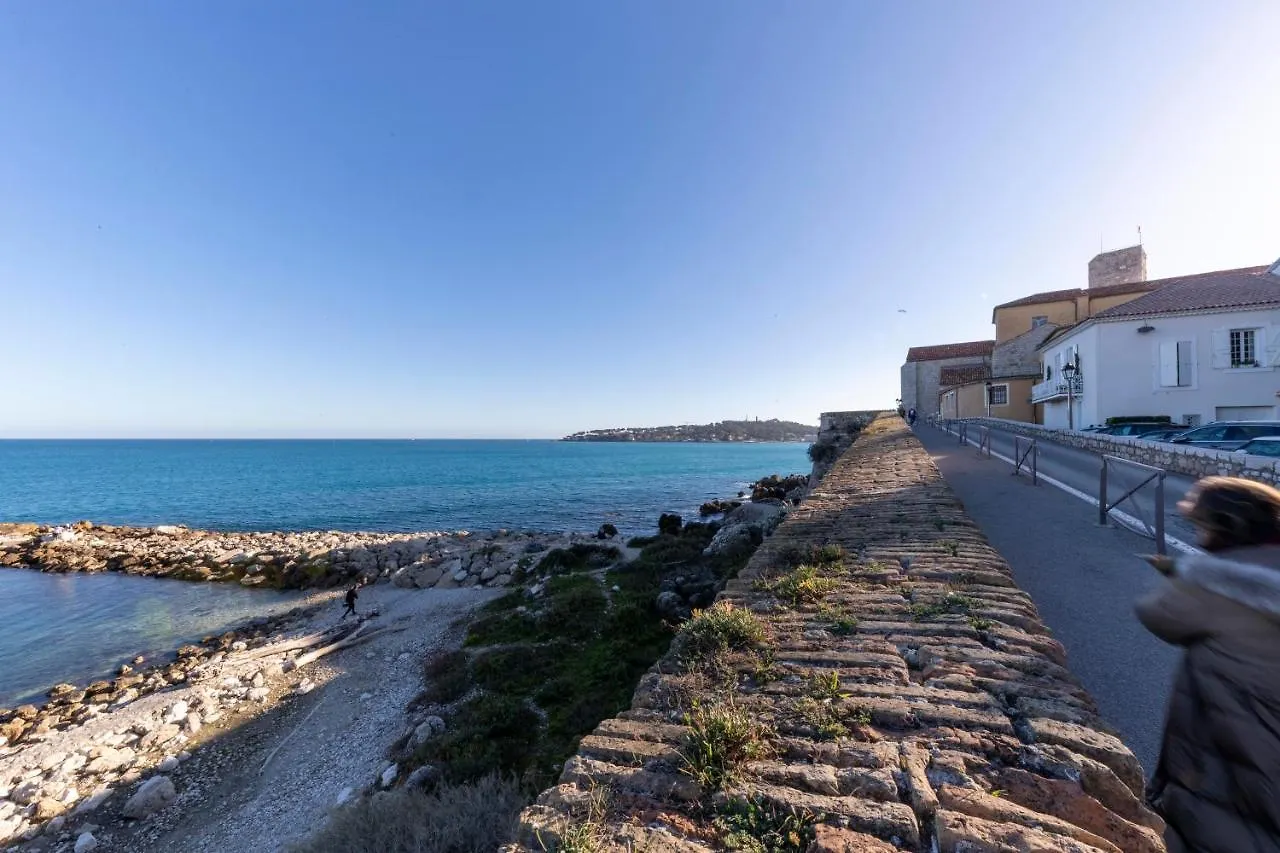 Antibes - Maison De Pecheur Renovee - Terrasse Face A La Mer Γαλλία